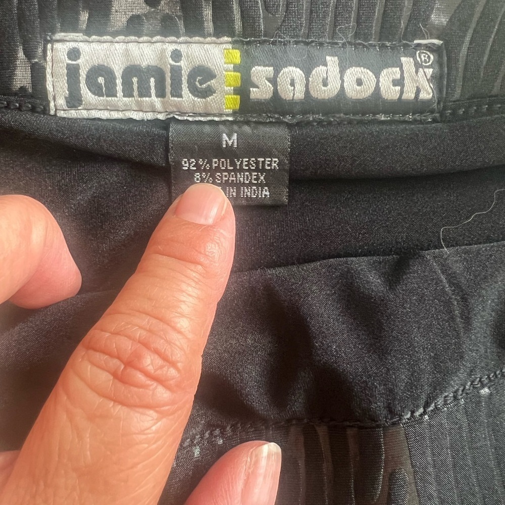 Jamie Sadock Black Textured Mini Skirt
Caja 8 - Picture 4 of 6